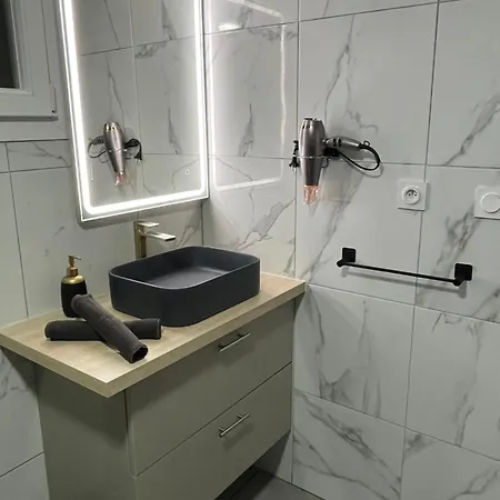 Galaxy - Mercure Jacuzzi Privatif