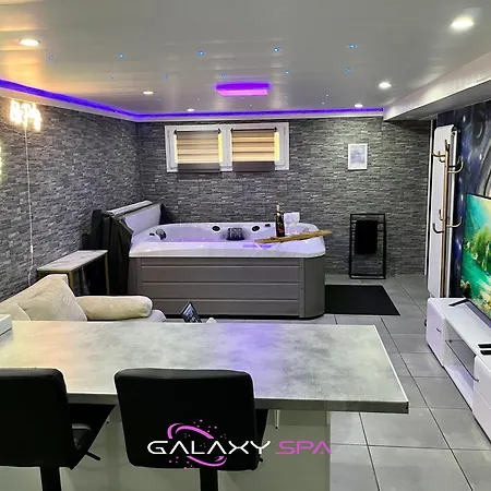 Galaxy - Mercure Jacuzzi Privatif *