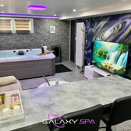 Galaxy - Mercure Jacuzzi Privatif